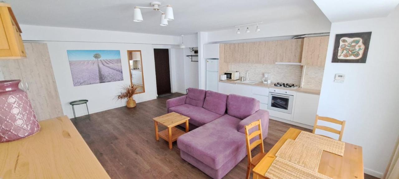 C&Y Zev Apartments Мамая Екстериор снимка