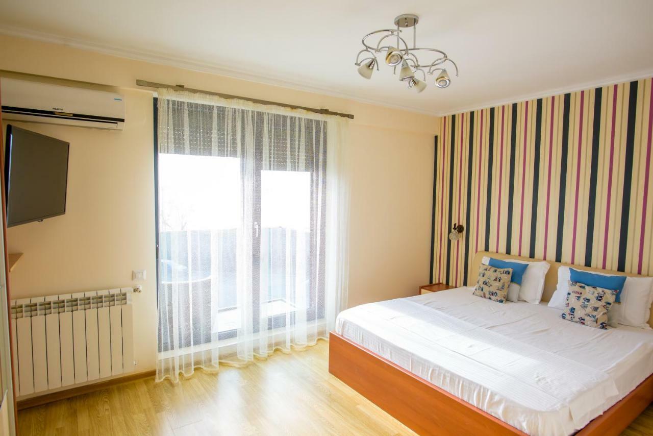 C&Y Zev Apartments Мамая Екстериор снимка